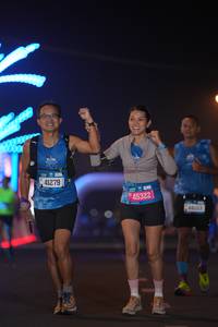 BIB: 103, 41279, 45322
                            <button type="button" onclick="openModal(21072815)" class="btn btn-primary btn-sm float-right btn-popup" data-toggle="modal" data-target=".modal-high-quality">
                        <i class="fas fa-shopping-cart"></i> Add to Cart
                    </button>
                                            <button type="button" onclick="isThisMe(21072815, true)" class="btn btn-success btn-sm float-right btn-popup btn-isme hidden" data-toggle="tooltip" data-placement="bottom" title="นี่คือรูปของคุณใช่ไหม คลิกที่นี่เพื่อเอาเข้าอัลบั้ม">
                        <i class="fas fa-plus"></i> Add to album
                    </button>
                    <button type="button" onclick="isThisMe(21072815, false)" class="btn btn-warning btn-sm float-right btn-popup btn-isnotme hidden">
                        <i class="fas fa-ban"></i> Remove from album
                    </button>
